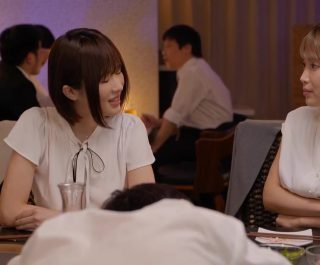 Sếp và nhân viên bem nhau